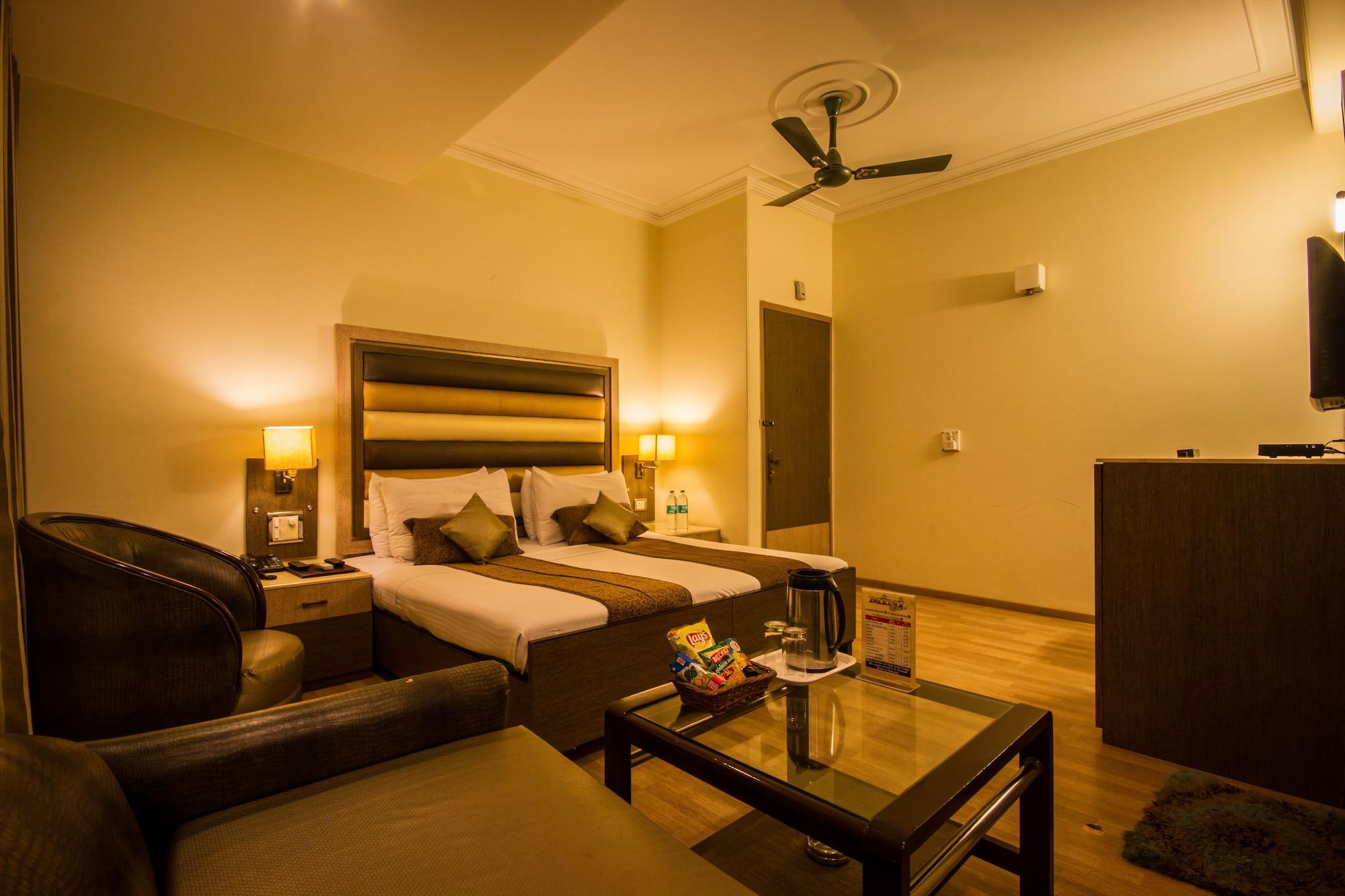 The Suncourt Hotel Yatri Нью-Делі Екстер'єр фото